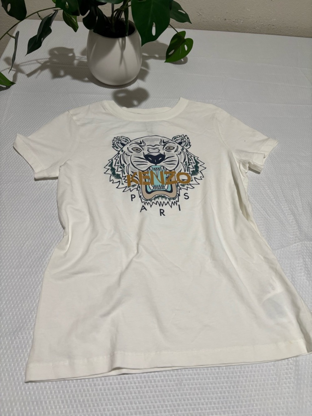 Kenzo White Tiger Logo Tee with Gold Accent - Picture 9 of 9